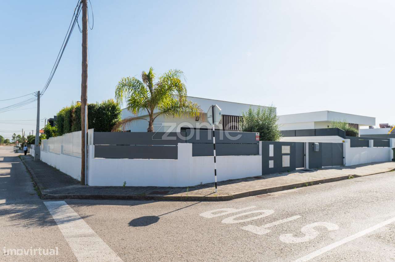 Moradia Térrea T3+1 com Piscina - Grande imagem: 3/58