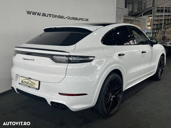 Porsche Cayenne - 6