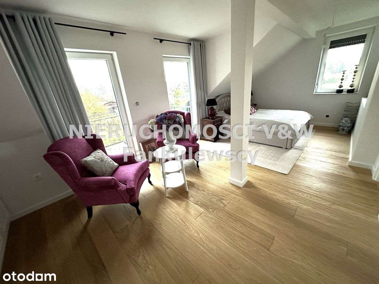 Luksusowa połowa domu w zabudowie bliźniaczej-14