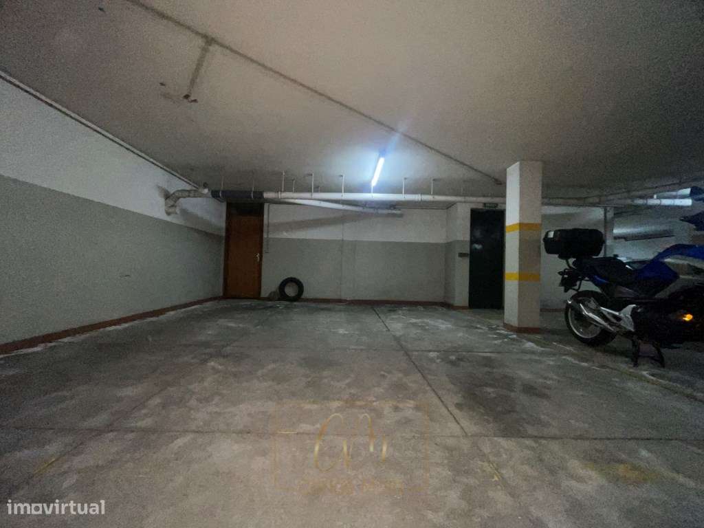 Apartamento T3 com lugar de garagem e arrumos fechados em Modivas, ...-24