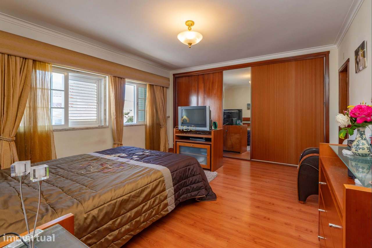 Fantastica Moradia T6 São João da Talha-23