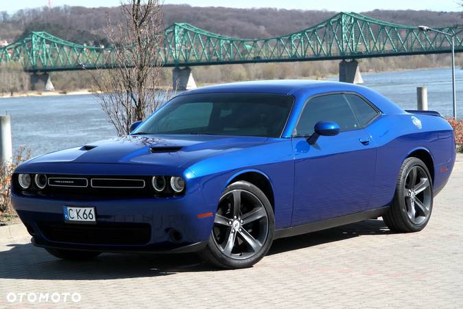 Dodge Challenger Automatik SXT Plus - 1