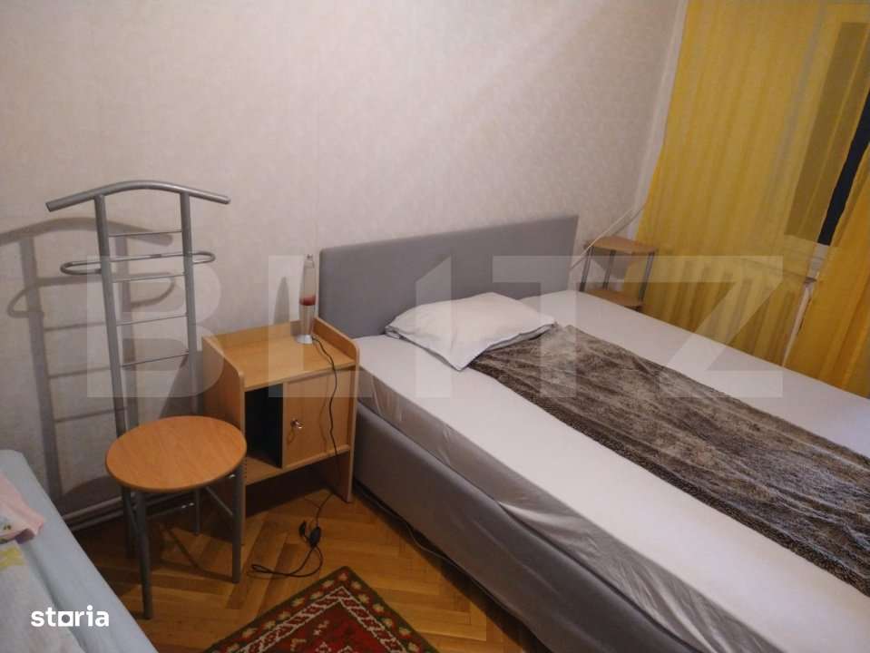 Casa de vanzare, cu 5 camere, 250 mp, Schit Cetate - Imagine principală: 5/14