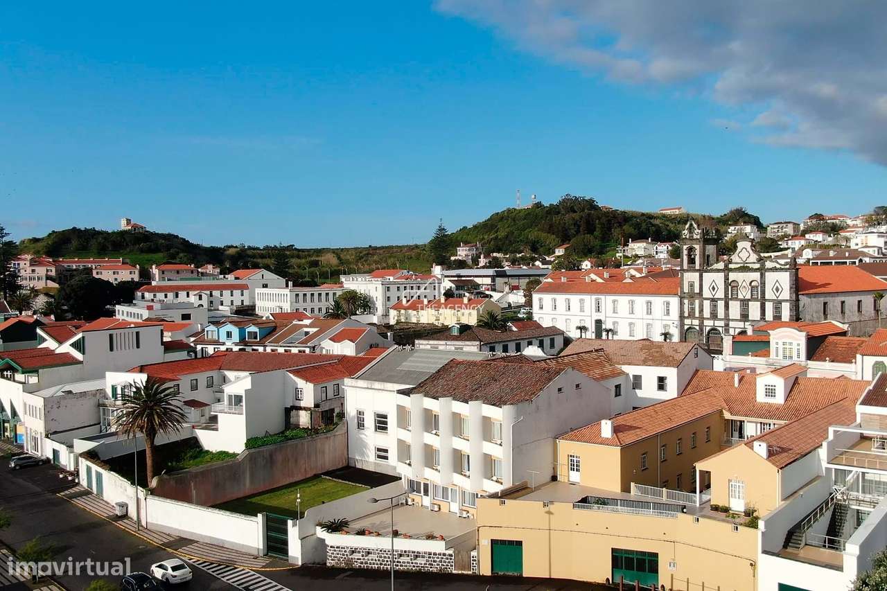 Oportunidade | Edificio Hoteleiro em frente à Marina da Horta, Açores - Grande imagem: 3/47