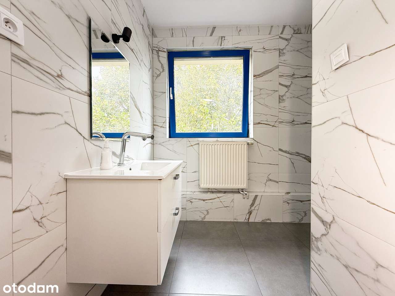 Przytulny lokal z dużym tarasem + m.p + klimatyzacja | ul. Kobierzycka-11