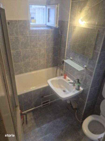 Inchiriez Apartament 2 camere Petrosani ULTRACENTRAL - Imagine principală: 4/8