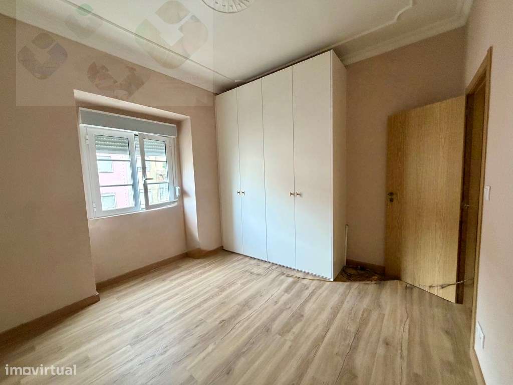 Ótimo T2 - Amadora centro (igreja)-8