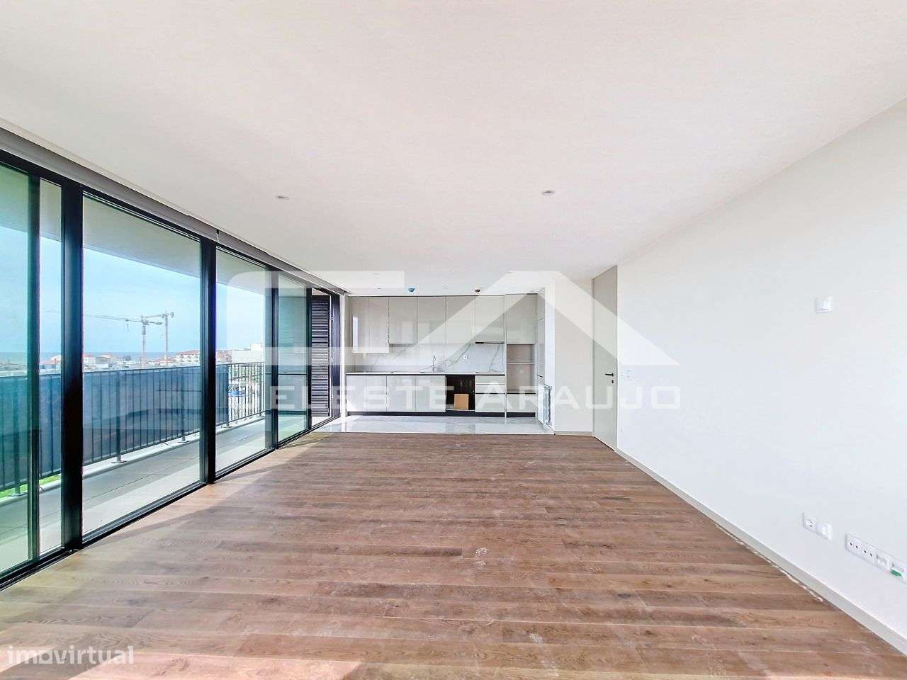 Apartamento T3 Novo em Espinho, com vista mar-16