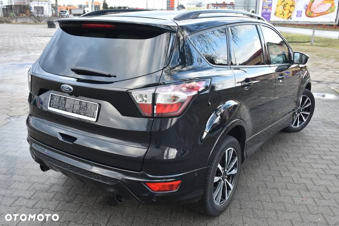 Ford Kuga 1.5 EcoBoost 2x4 ST-Line - 3