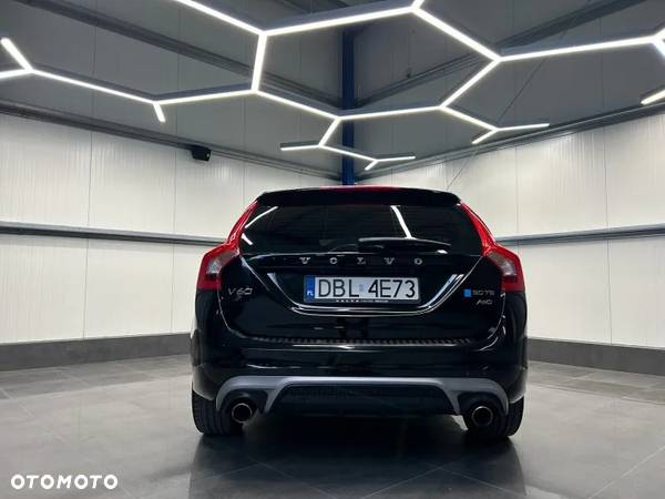 Volvo V60 T6 AWD R-Design Momentum - 15