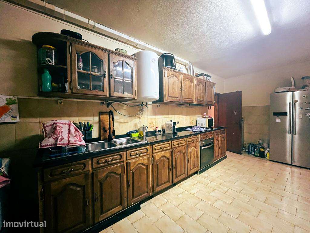 Moradia Isolada T5 com Garagem e Forno Tradicional-7