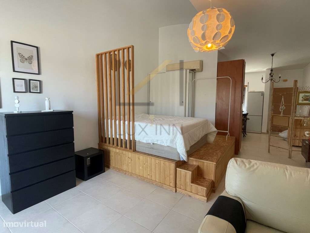 Apartamento T0, Mobilado e Equipado, Urb. Palmela VIllage situado n...-8