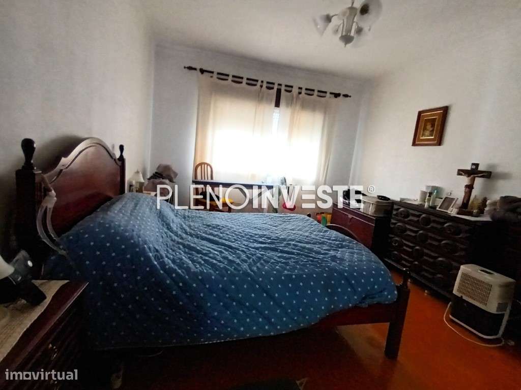 T2 com boas áreas na Arrentela-13