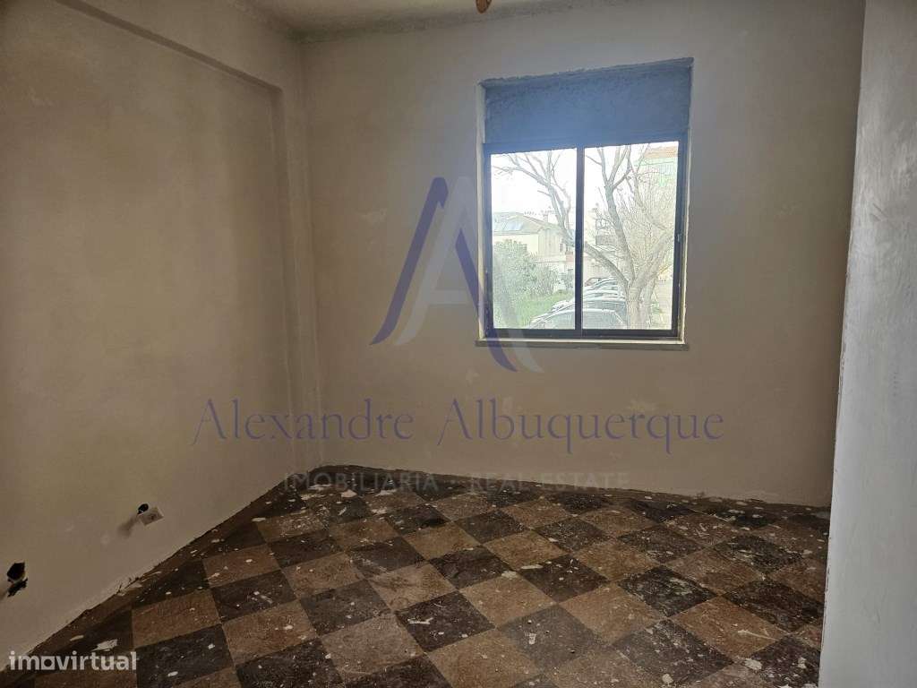 Apartamento T3 com Terraço de 80 m² e Parqueamento Privativo-14