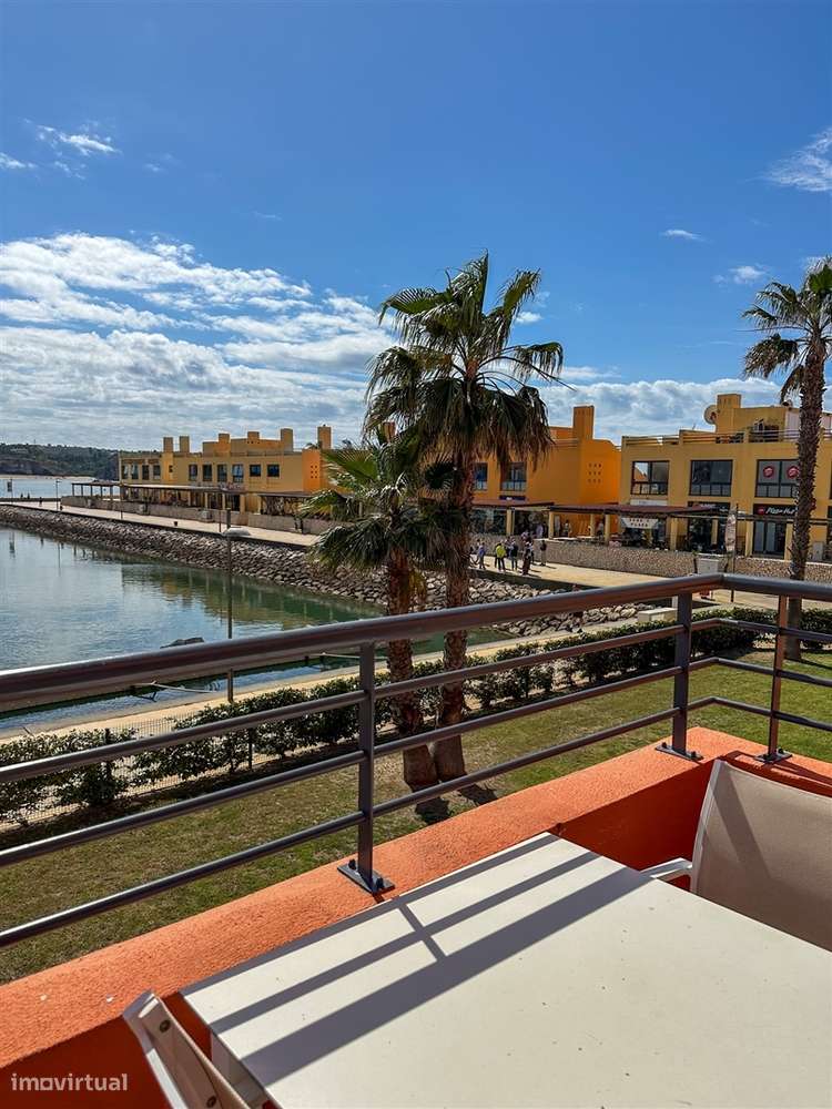 Apartamento T2 com Vista Mar e Rio na Marina da Praia da Rocha – Porti-13