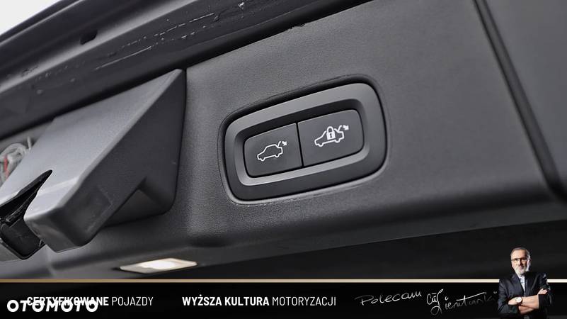 Volvo V90 T8 AWD Plug-In Hybrid Inscription - 35