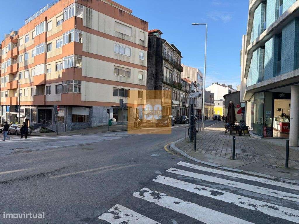 Apartamento T0 na Baixa do Porto - Grande imagem: 3/17