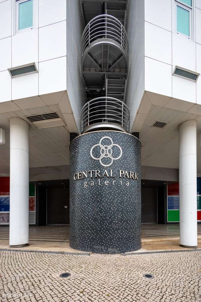 Galeria Comercial Central Park - Grande imagem: 4/19