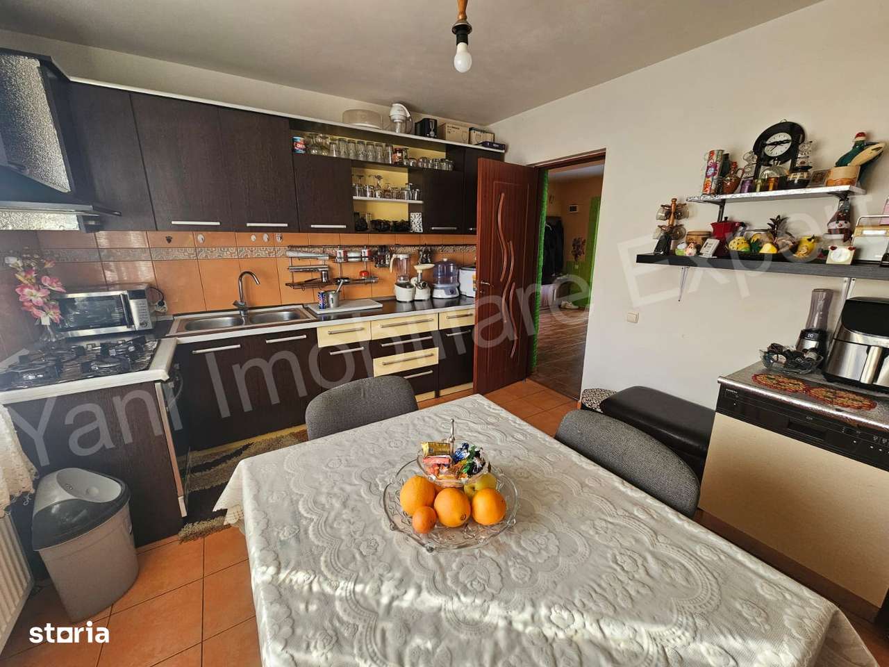 Casă de vânzare în Curtea de Argeș.-12