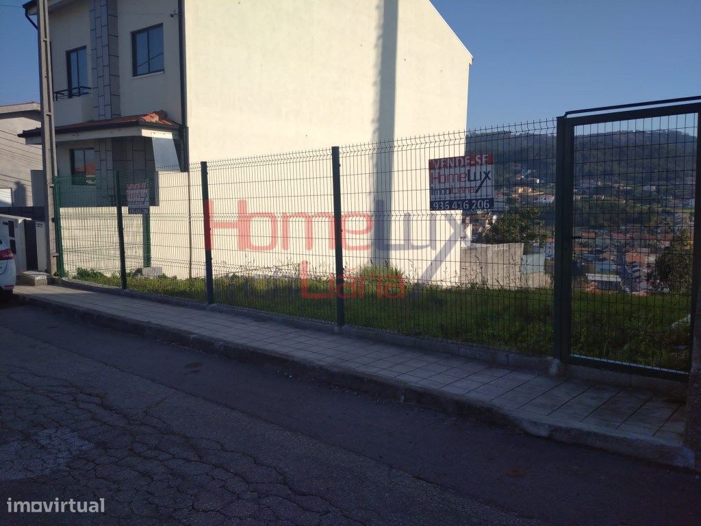 Terreno para construção, na Estrada D...