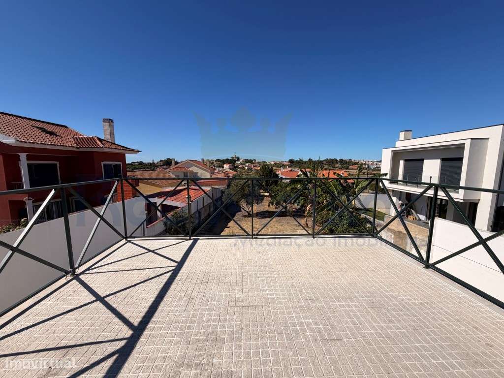 Moradia T4 em Manique com ótimo terreno - Cascais-22