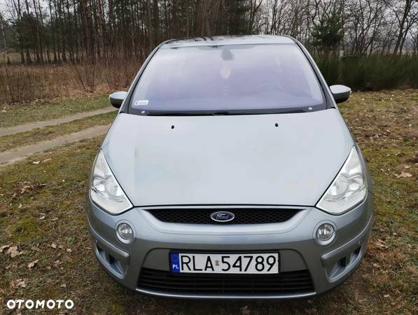 Ford S-Max - 8