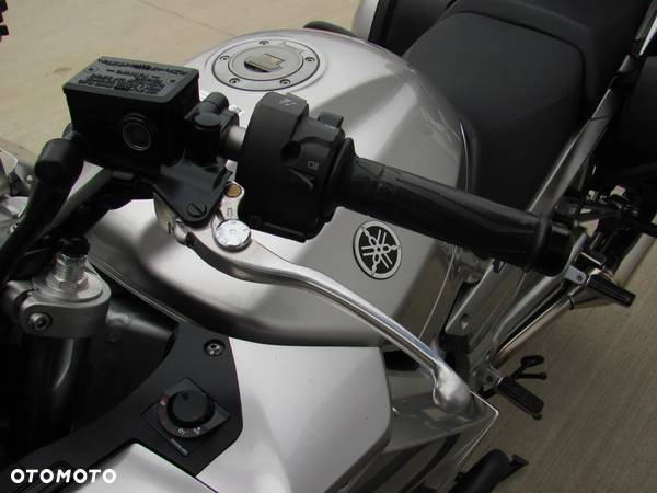 Yamaha FJR - 20