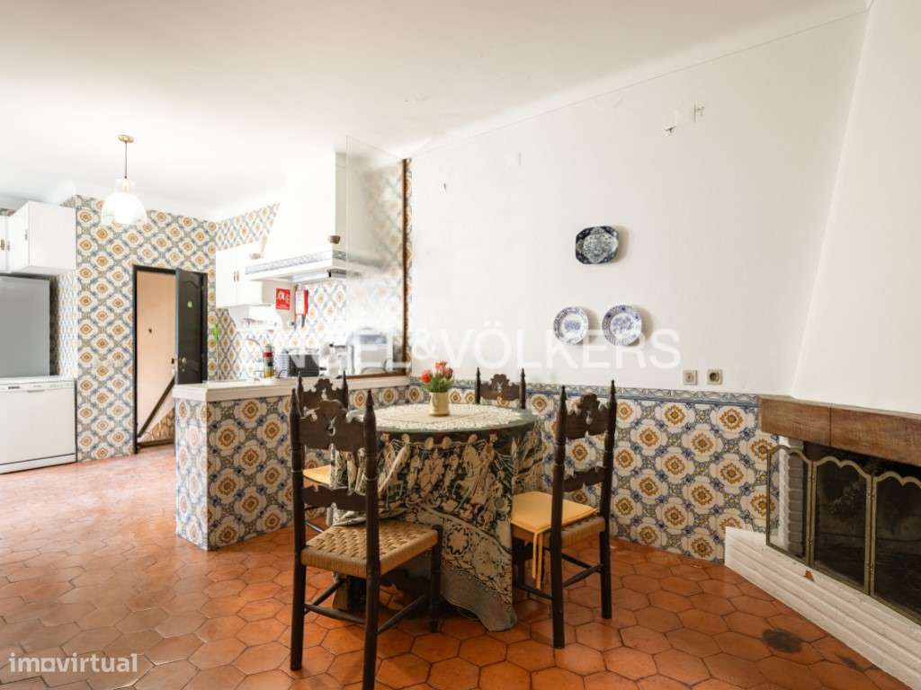 Excelente moradia T6 com AL situada no centro de Almeirim-23