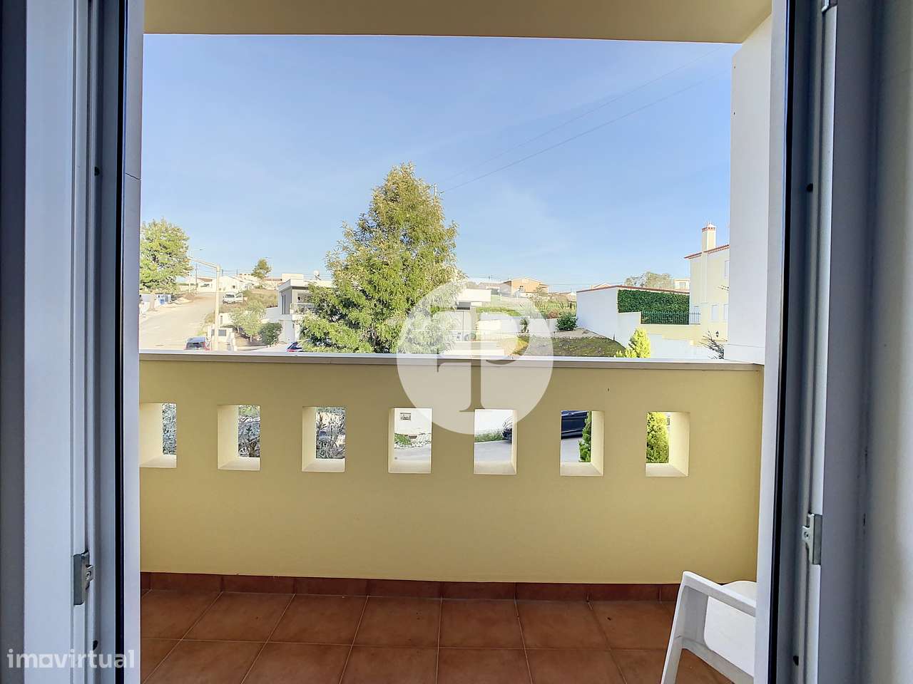 Moradia T5 com piscina no Nadadouro | 408 m² | Lote de 809 m²-24