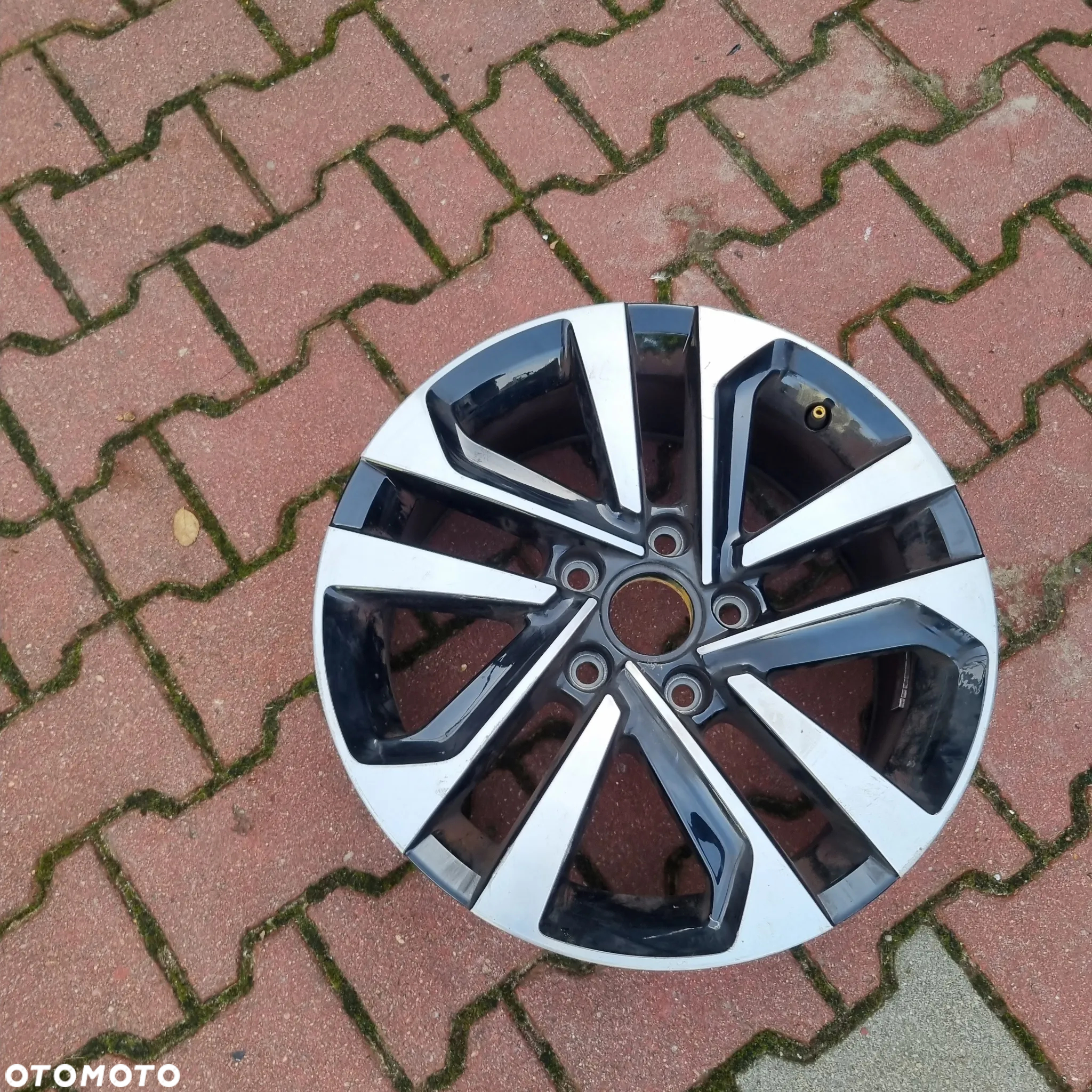 Felga aluminiowa Volkswagen OE 5H0601025T 7.0" x 16" 5x112 ET 48 - 3