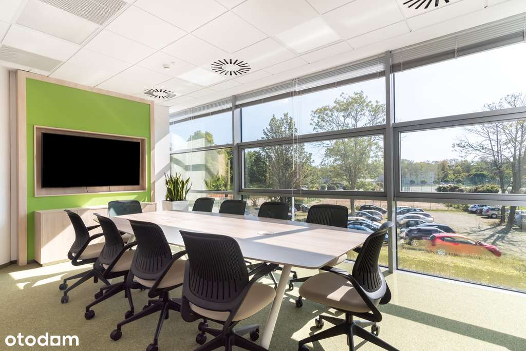 Przestrzeń do pracy dla 4 osób w Regus Opera