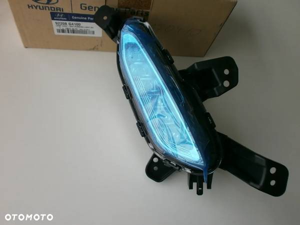 Lampa oświetlenia DRL prawa HYUNDAI i30 nr kat. 92208G41002208G4100 - 1