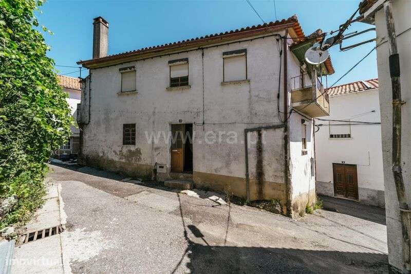 Moradia T4 / Covilhã, Unhais da Serra - Grande imagem: 2/19