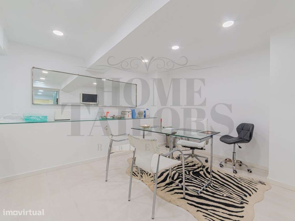 Trespasse de Clínica de Beleza - Localização Premium em Almada-18