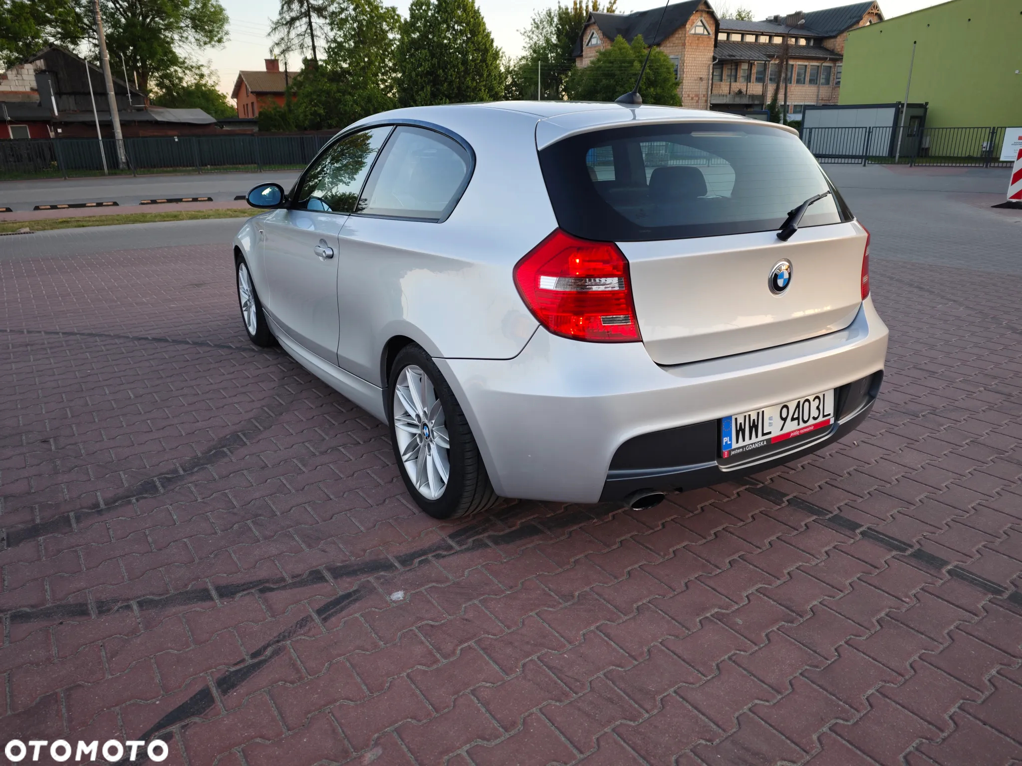 BMW Seria 1 123d DPF - 3