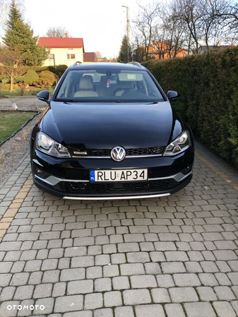 Volkswagen Golf - 24