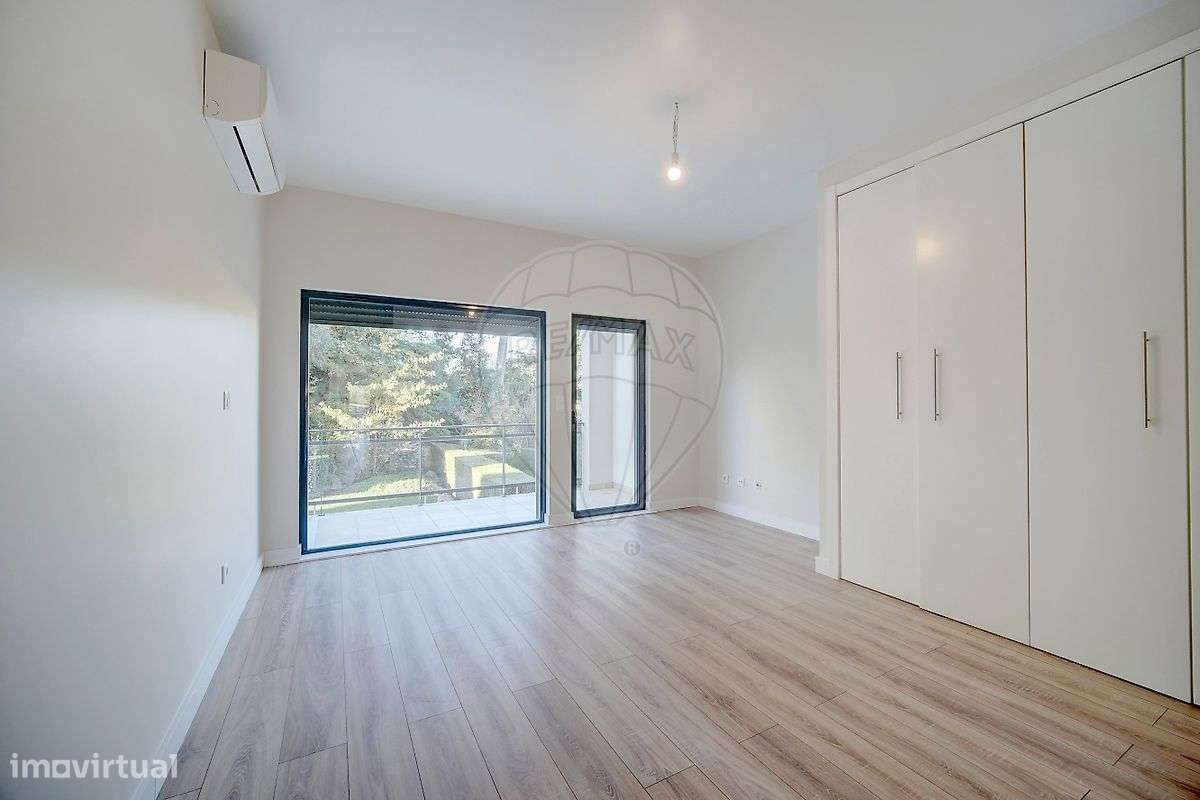 Moradia T4 para venda-10