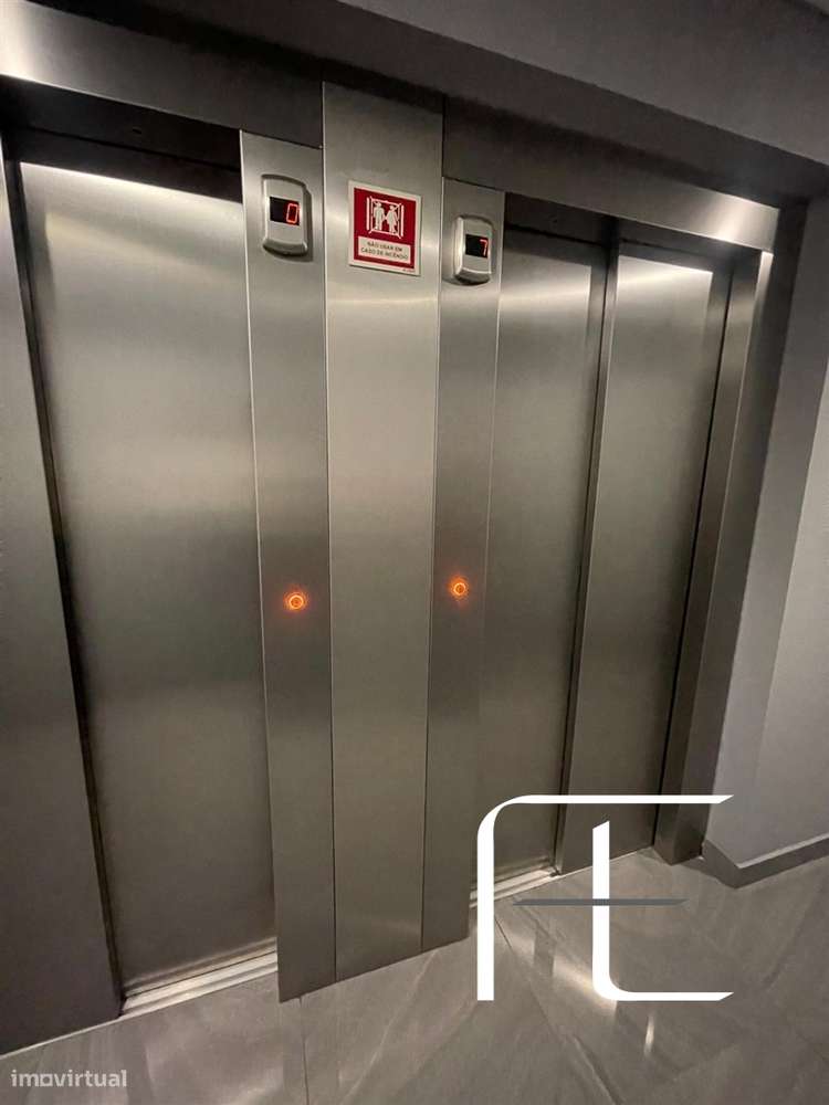 Apartamento T4 Venda em Cedofeita, Santo Ildefonso, Sé, Miragaia, São - Grande imagem: 4/20