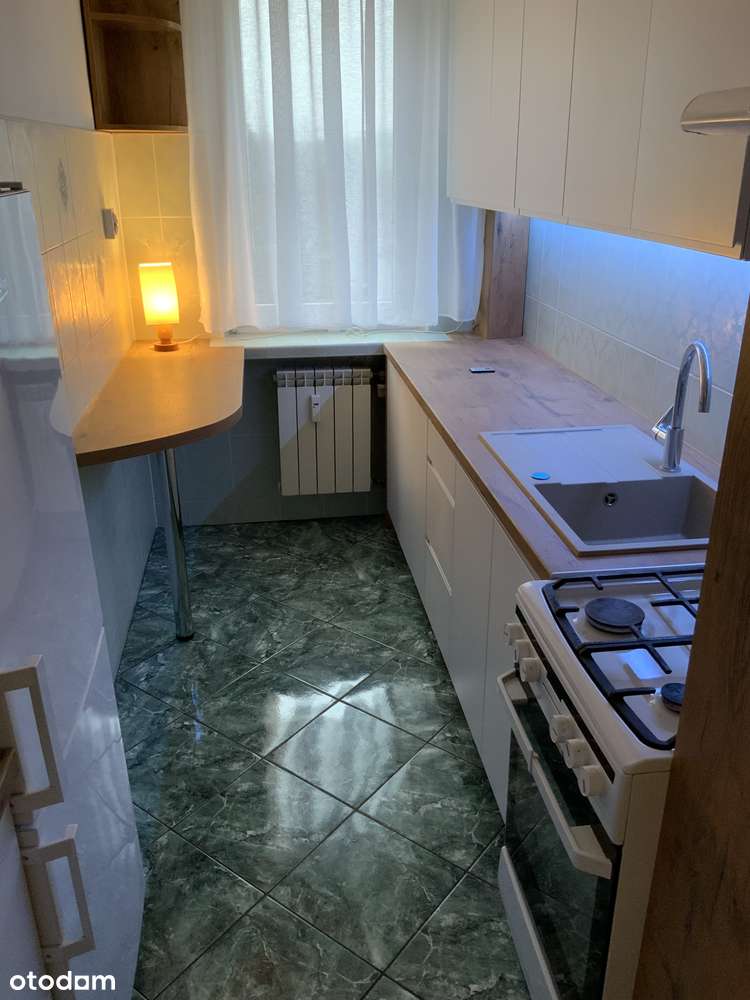 Świeżo po remoncie, częściowo umeblowane 3-pokojowe mieszkanie - Pełny obrazek: 5/17