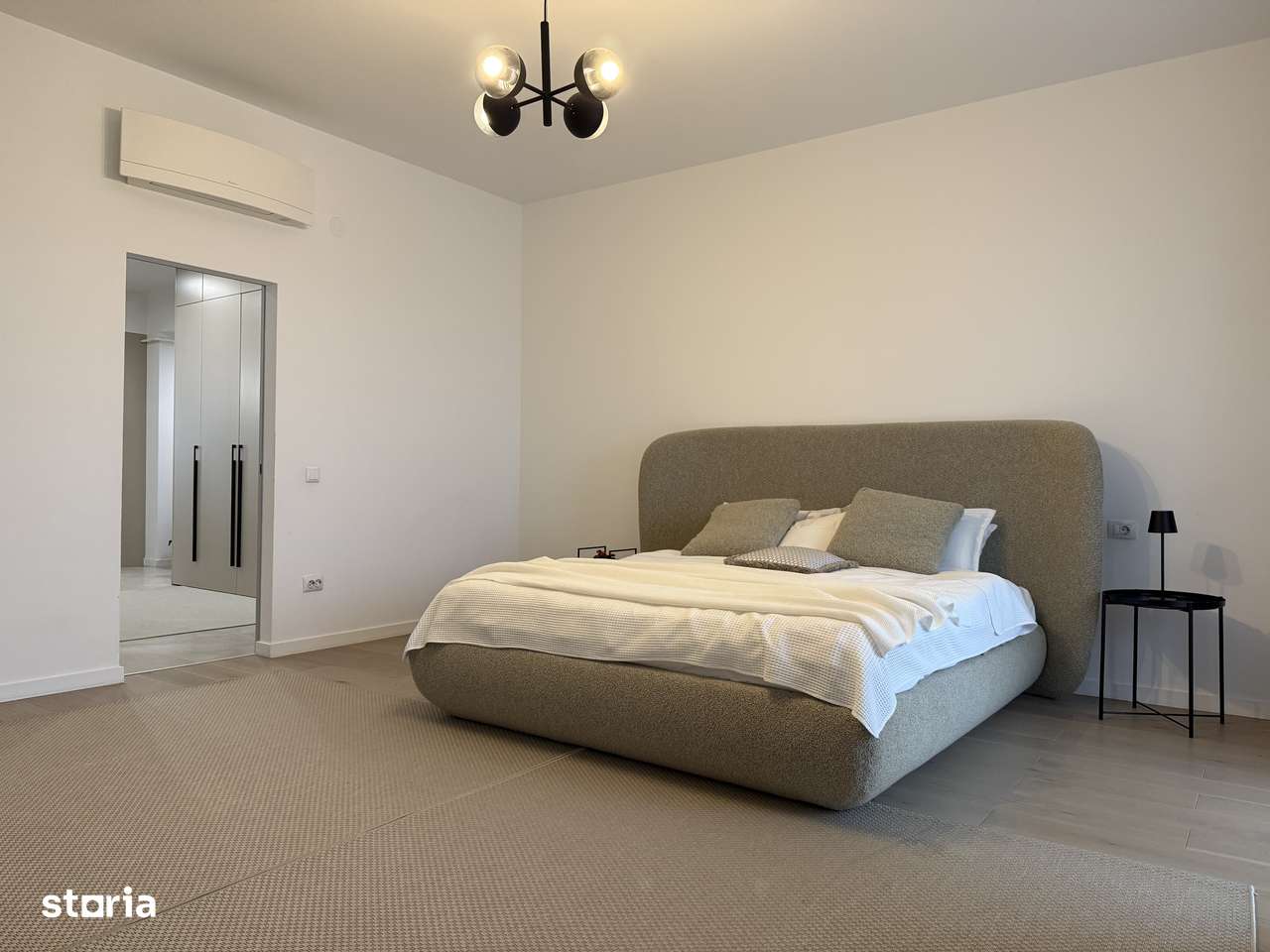 Apartament premium 103 mp cu 2 camere cu finisaje de lux - Palas Mall - Imagine principală: 5/16