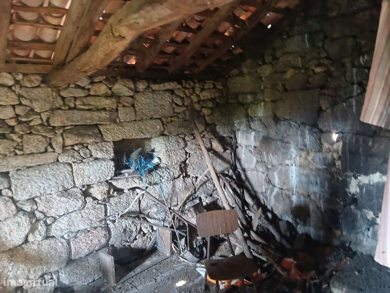 Terreno rústico com casa em pedra para recuperar – Soajo, Arcos de Val-7