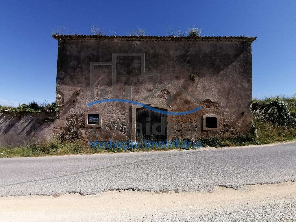 Moradia e arrecadação em ruínas com pátio, Localizada em Pipa, Alen... - Grande imagem: 4/9