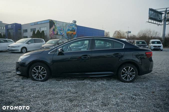 Toyota Avensis 2.0 Premium MS - 11