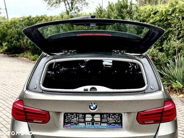 BMW Seria 3 320d Sport Line - 38