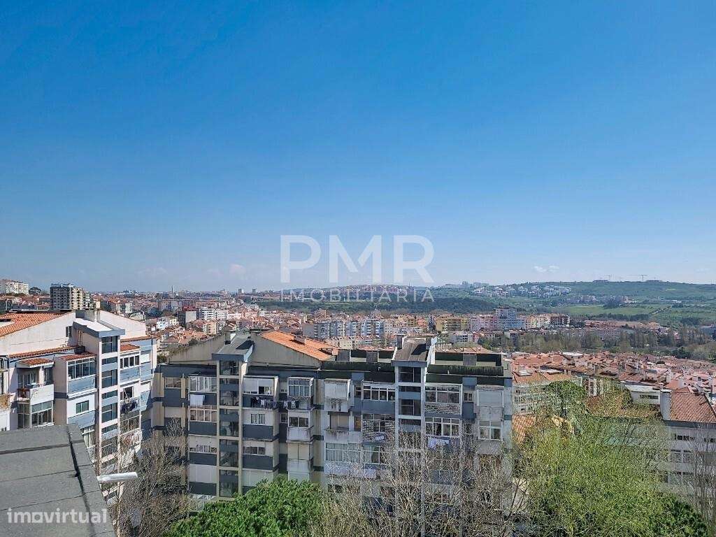 T1 Luminoso com Vista Panorâmica | Ideal para Investimento - Grande imagem: 2/14