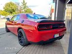 Dodge Challenger - 4