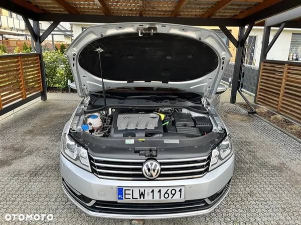 Volkswagen Passat Variant 2.0 TDI DSG BlueMotion Technology Exclusive - 8