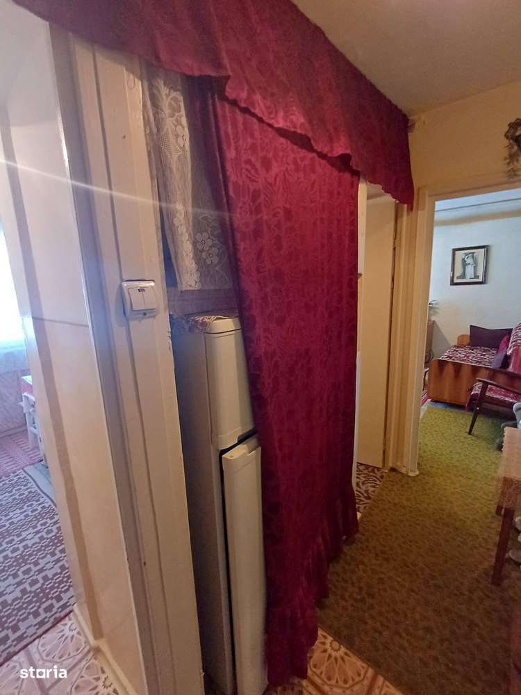 De vanzare 2 camere in zona Roman Voda, curat, spatios 29.900euro-1