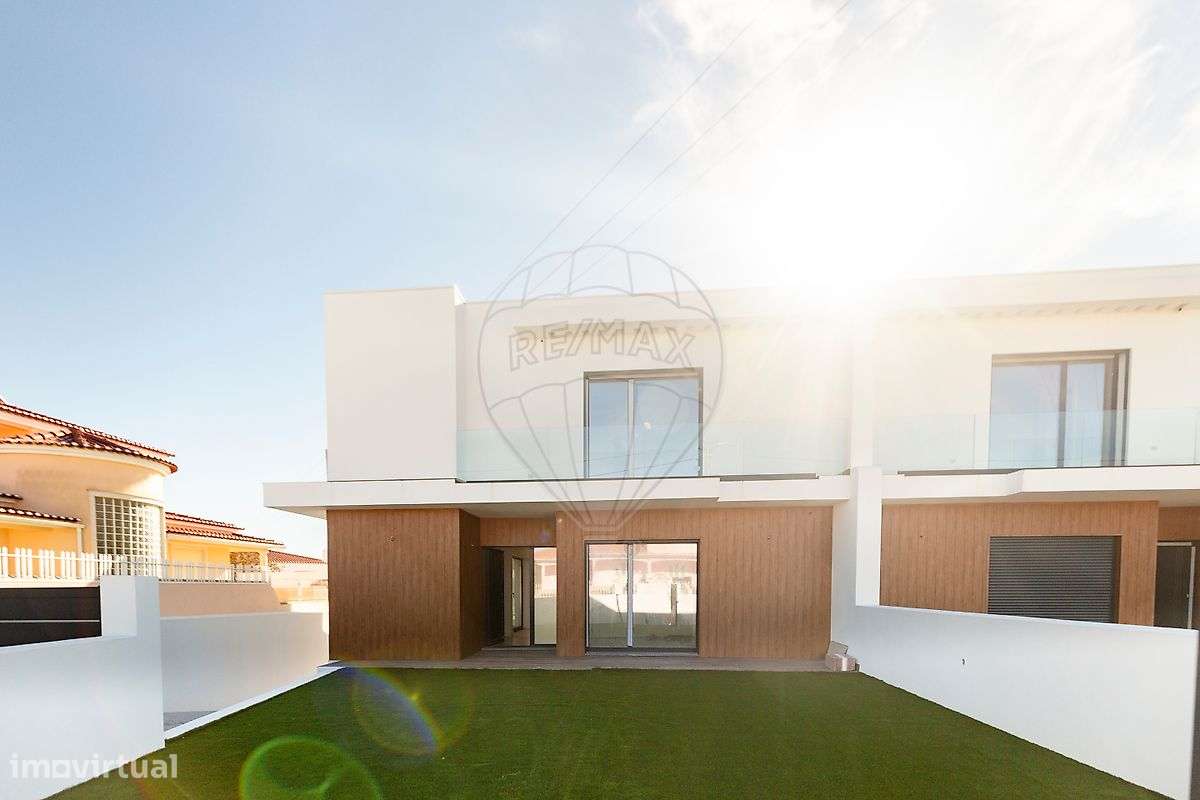 Moradia T4 para venda - Grande imagem: 2/35