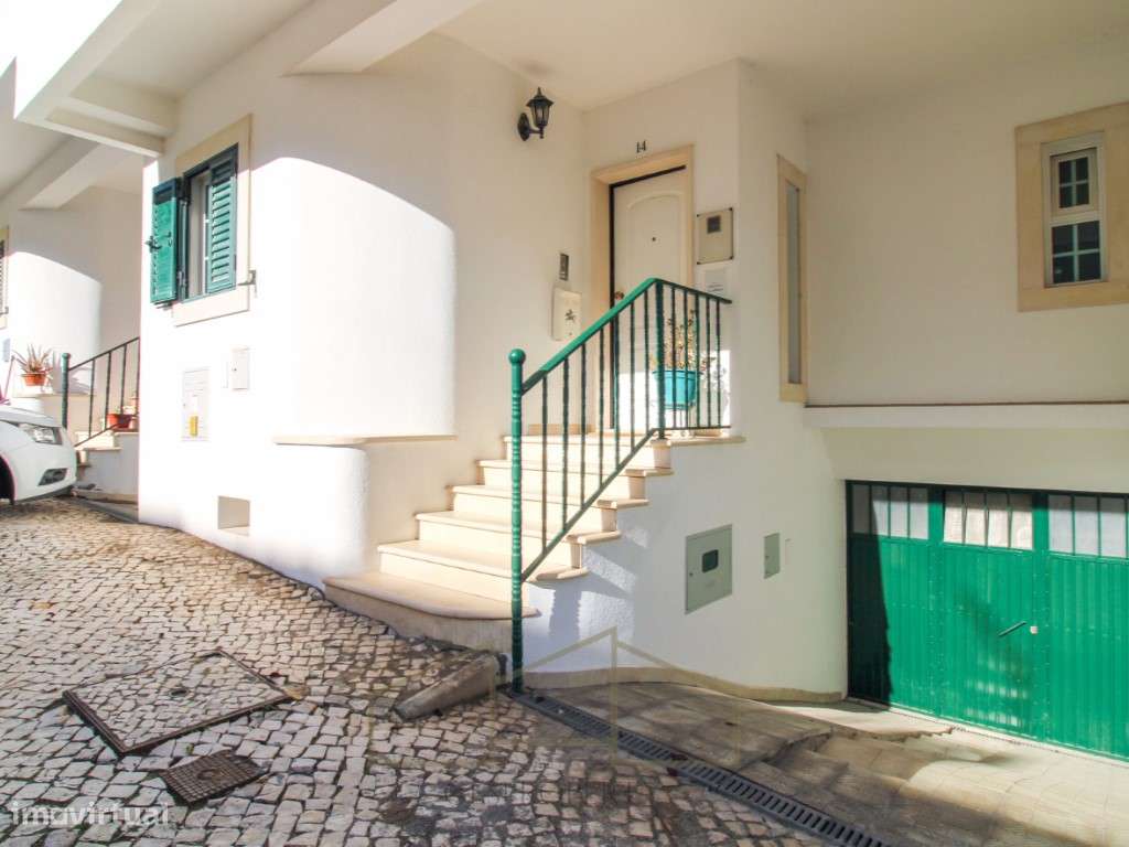 Moradia T3 nos Foros da Amora-38